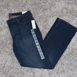 Old Navy Bootcut Jeans NWT